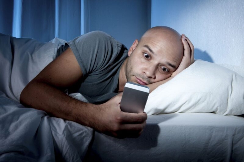Por qué no dormimos lo suficiente: los científicos hablaron de las principales razones