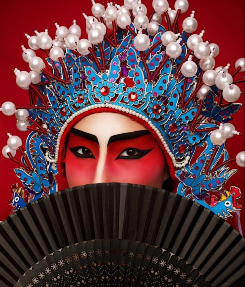 Porcelain fantasies of Brazilian makeup artist Julio Silveira Porcelain fantasies of Brazilian makeup artist Julio Silveira