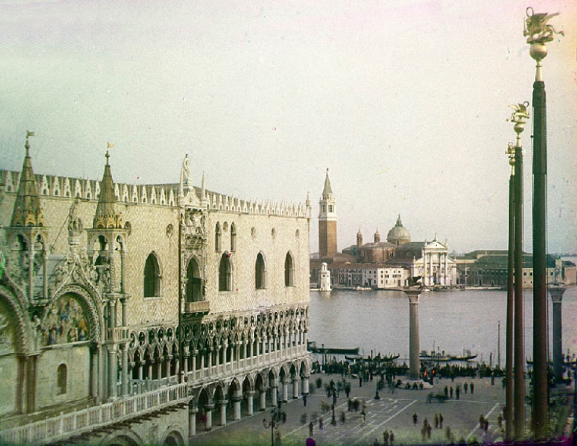 Pre-war Venice in color photographs by Bernard Eilers Pre-war Venice in color photographs by Bernard Eilers