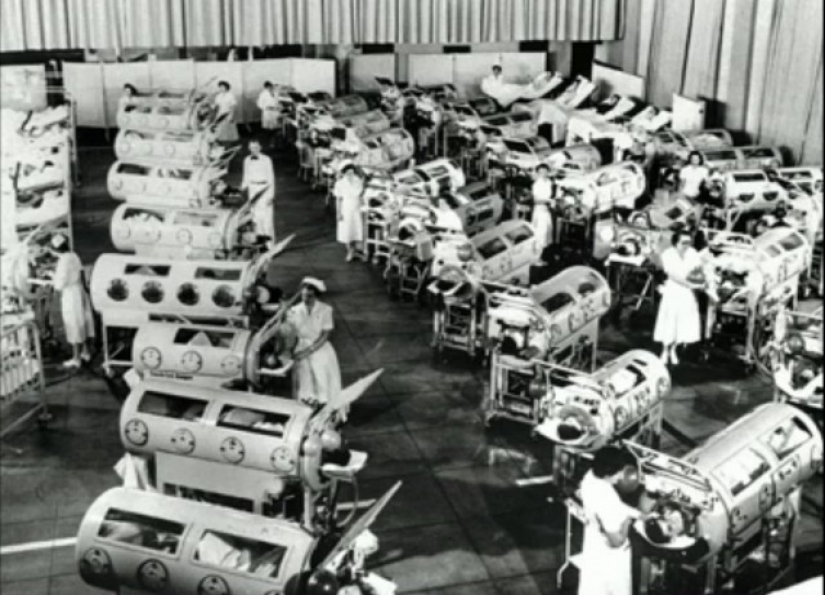 Prisoners of the "Iron lung": how to rescue victims of polio, have forgotten how to breathe