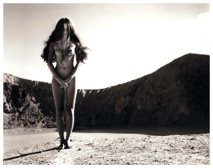 Proyecto erótico único "Mujeres del Mar" del fotógrafo japonés Iwase Yoshiyuki Proyecto erótico único "Mujeres del Mar" del fotógrafo japonés Iwase Yoshiyuki