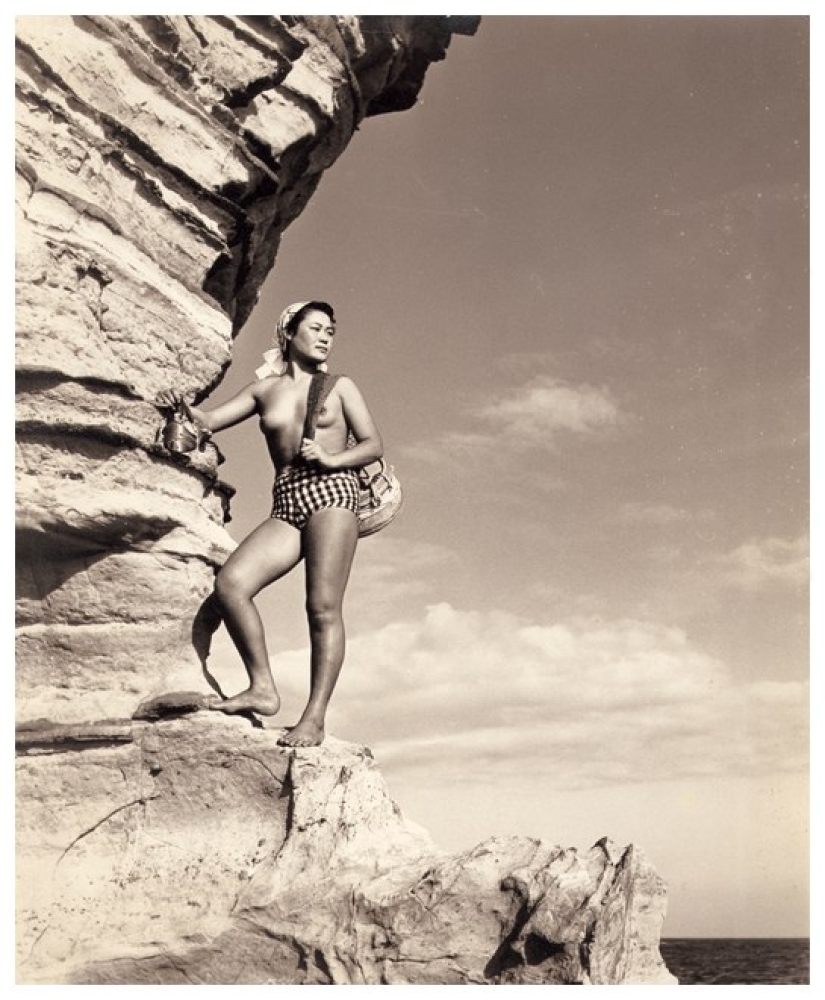 Proyecto erótico único "Mujeres del Mar" del fotógrafo japonés Iwase Yoshiyuki Proyecto erótico único "Mujeres del Mar" del fotógrafo japonés Iwase Yoshiyuki