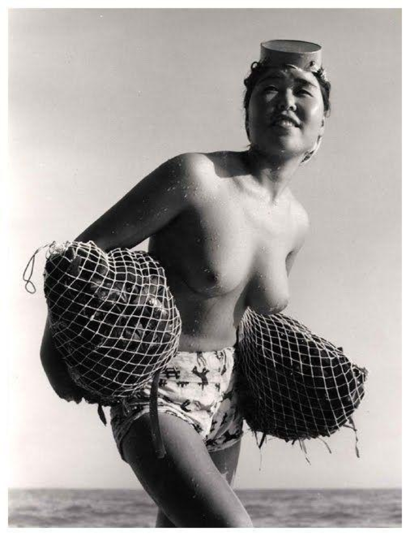 Proyecto erótico único "Mujeres del Mar" del fotógrafo japonés Iwase Yoshiyuki Proyecto erótico único "Mujeres del Mar" del fotógrafo japonés Iwase Yoshiyuki