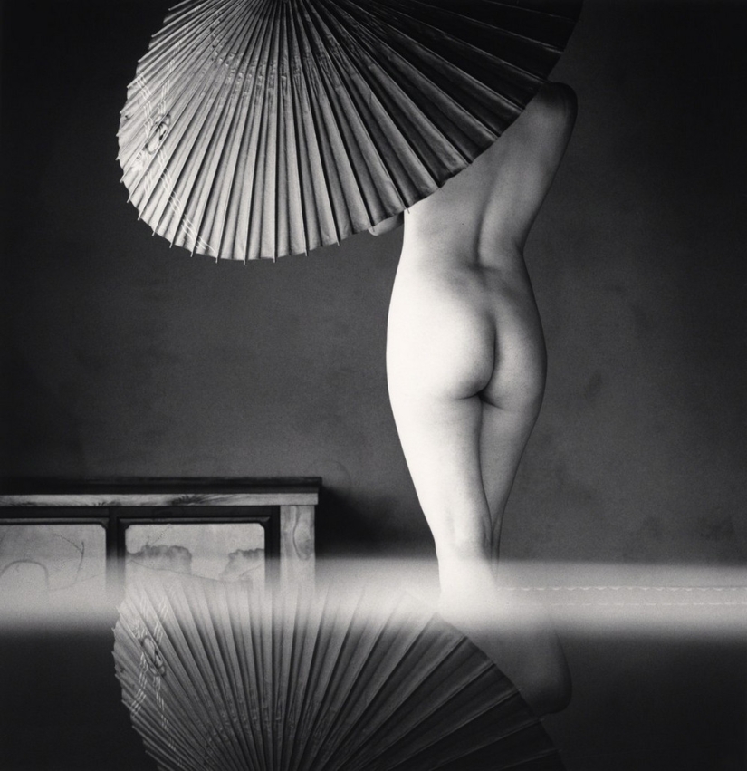 Proyecto fotográfico de Michael Kenna "Rafu": desnudo femenino al estilo del haiku japonés Proyecto fotográfico de Michael Kenna "Rafu": desnudo femenino al estilo del haiku japonés