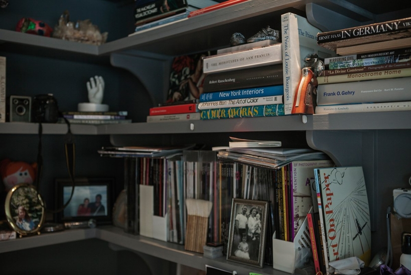 Proyecto fotográfico sobre mujeres sensuales de Texas y sus armas favoritas Proyecto fotográfico sobre mujeres sensuales de Texas y sus armas favoritas