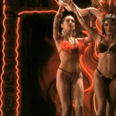 "Psychos don't explode": how the cult film "From Dusk to Dawn" was shot "Psychos don't explode": how the cult film "From Dusk to Dawn" was shot