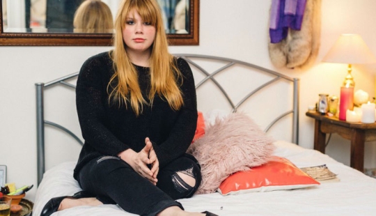 Queens of shit or household chistyuli?