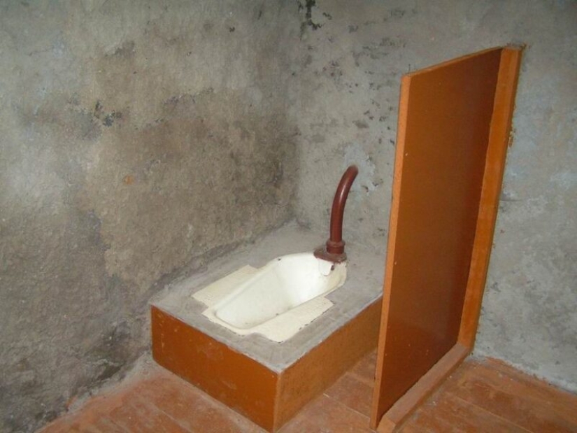 Quiénes son "mujeres de familia" y "bychkoski": la jerga de las cárceles de mujeres rusas