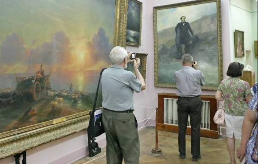 ¿Quieres vivir más? Ir a exposiciones y museos