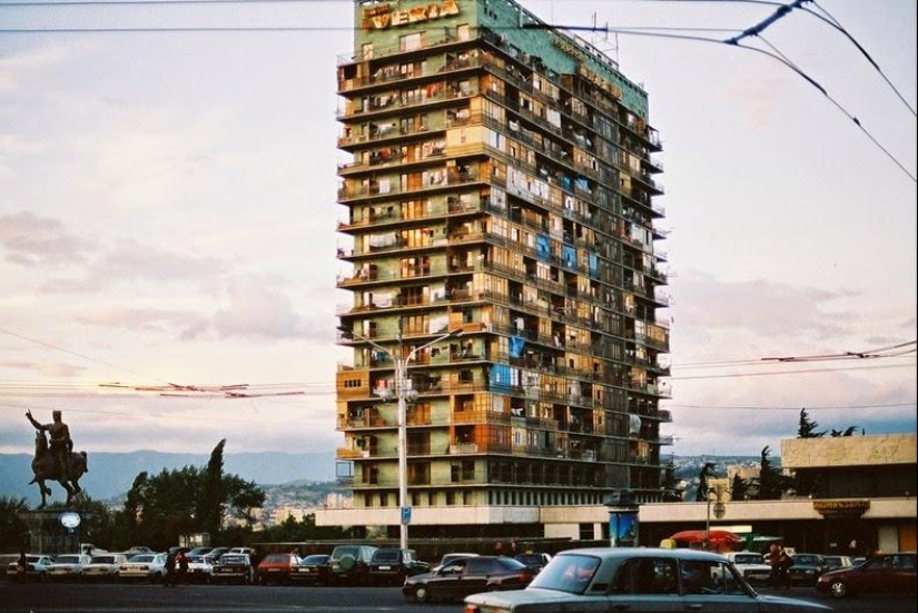 Radisson Blu Iveria - a luxury hotel that was a refugee camp