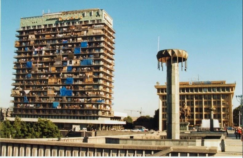 Radisson Blu Iveria: un hotel de lujo que fue un campo de refugiados