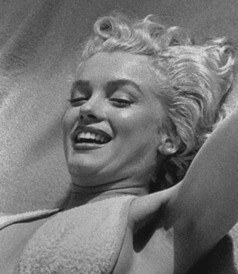 Rare photos of Marilyn Monroe in training in 1953