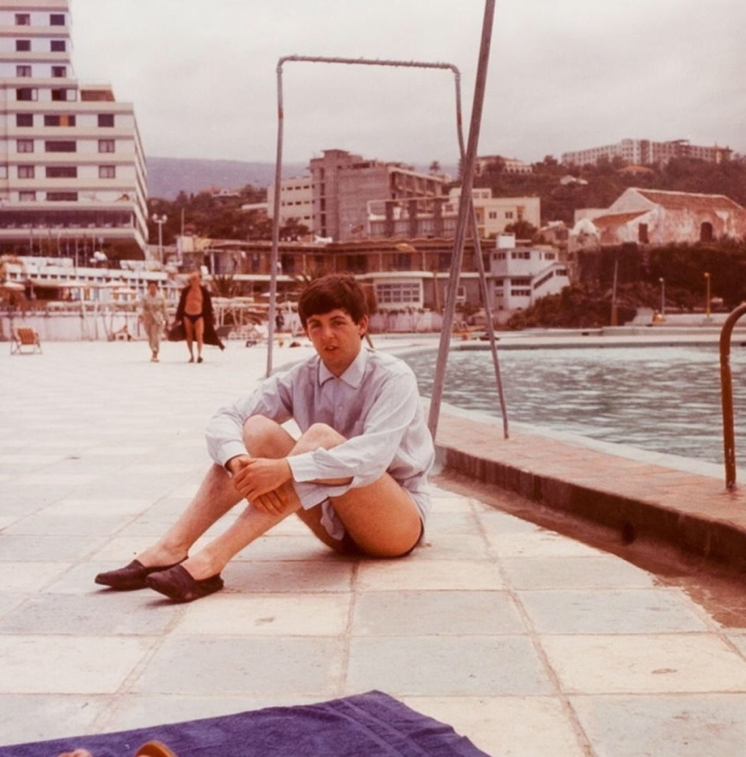 Rare shots: how the members of The Beatles rested before they became famous Rare shots: how the members of The Beatles rested before they became famous