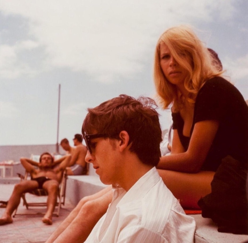 Rare shots: how the members of The Beatles rested before they became famous Rare shots: how the members of The Beatles rested before they became famous