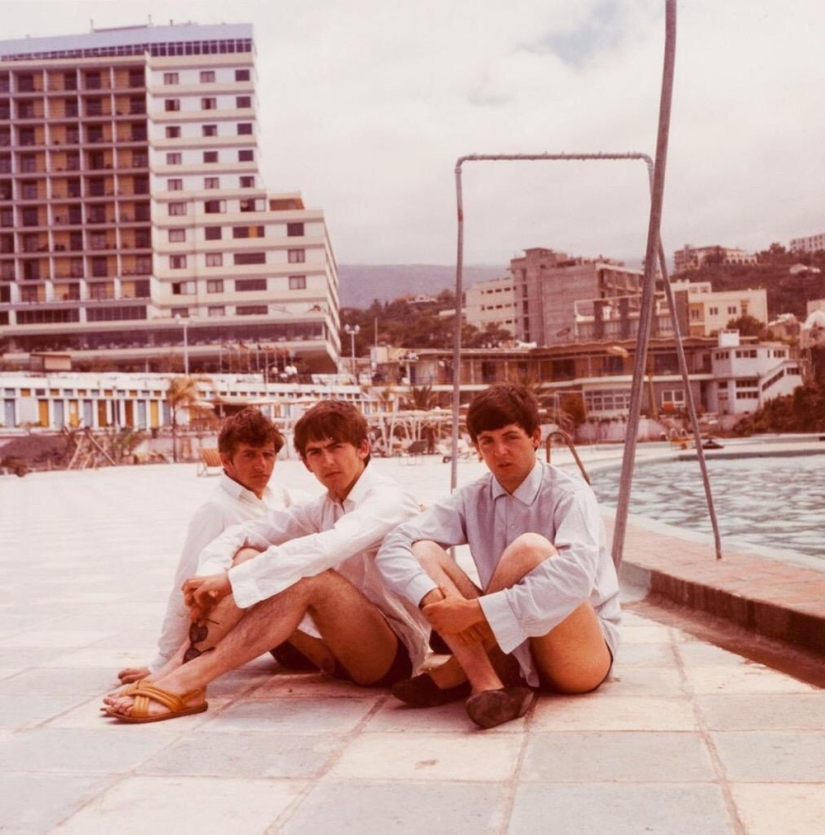 Rare shots: how the members of The Beatles rested before they became famous Rare shots: how the members of The Beatles rested before they became famous