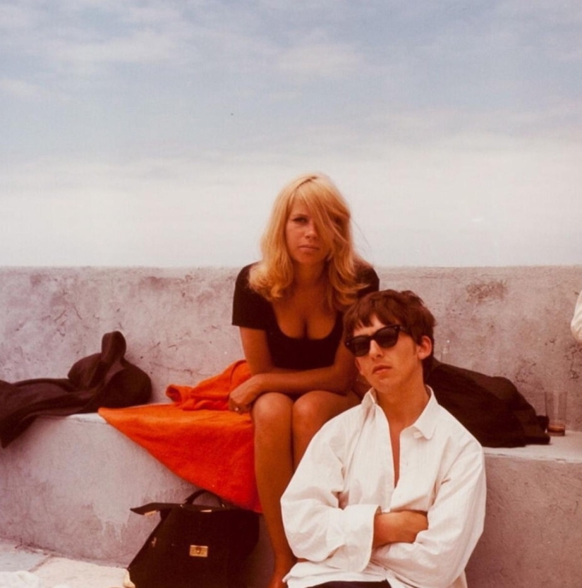 Rare shots: how the members of The Beatles rested before they became famous Rare shots: how the members of The Beatles rested before they became famous