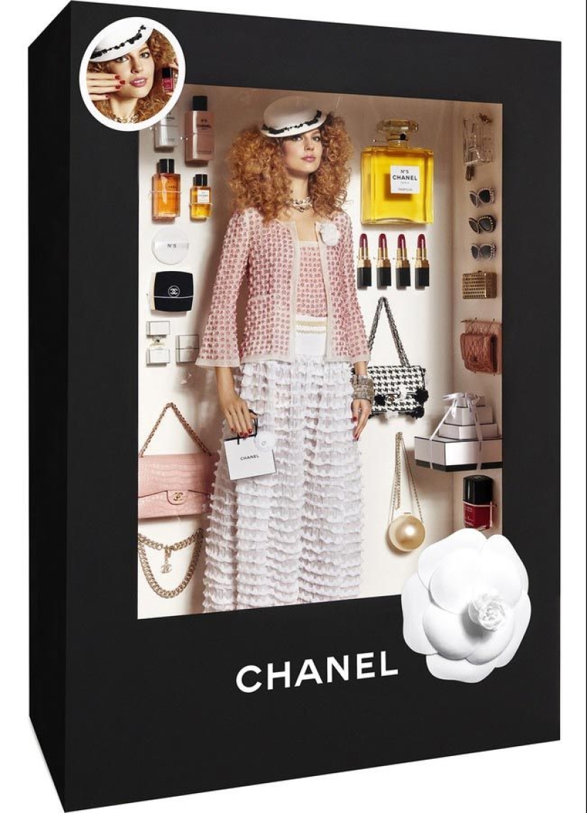 Real models turned into plastic Barbie dolls Real models turned into plastic Barbie dolls