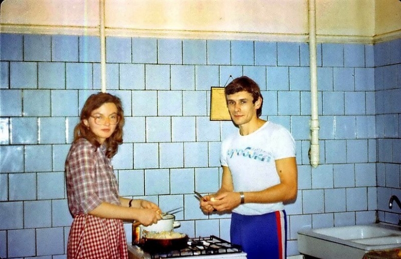 Recuerda y derrama una lágrima: 30 fotos sobre los días dorados en el dormitorio Recuerda y derrama una lágrima: 30 fotos sobre los días dorados en el dormitorio