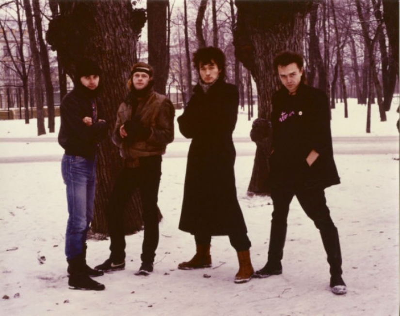 Red Wave: photos of Soviet rock stars by Joanna Stingray Red Wave: photos of Soviet rock stars by Joanna Stingray