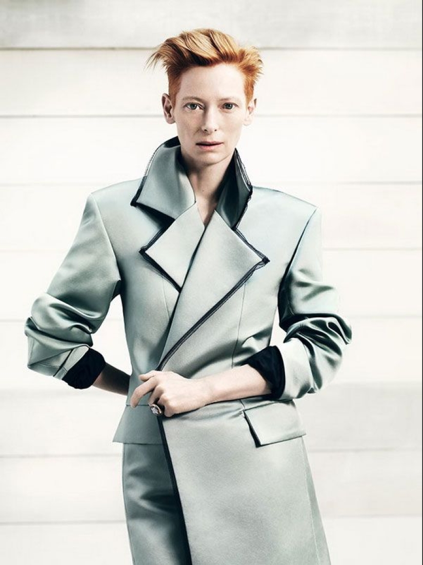 Retratos de famosos realizados por la estrella del rock Bryan Adams