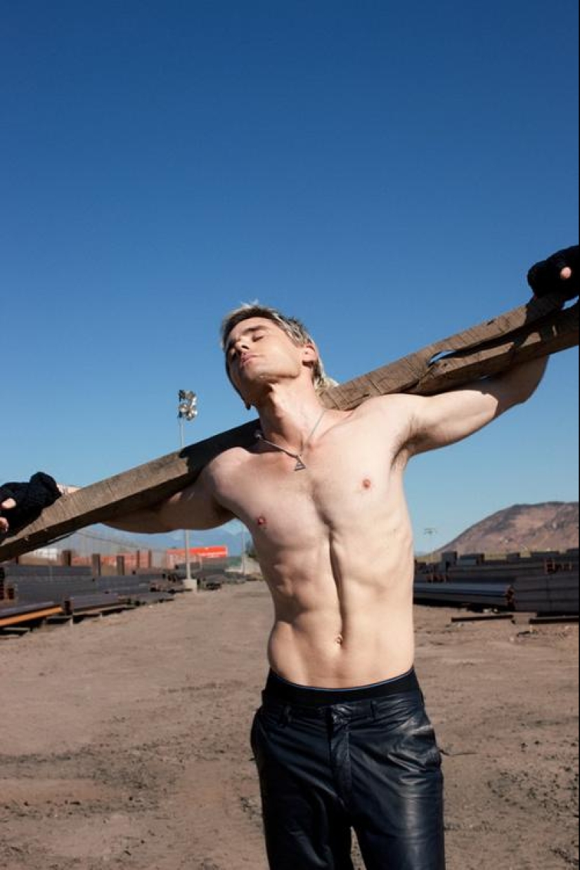 Retratos de famosos realizados por la estrella del rock Bryan Adams