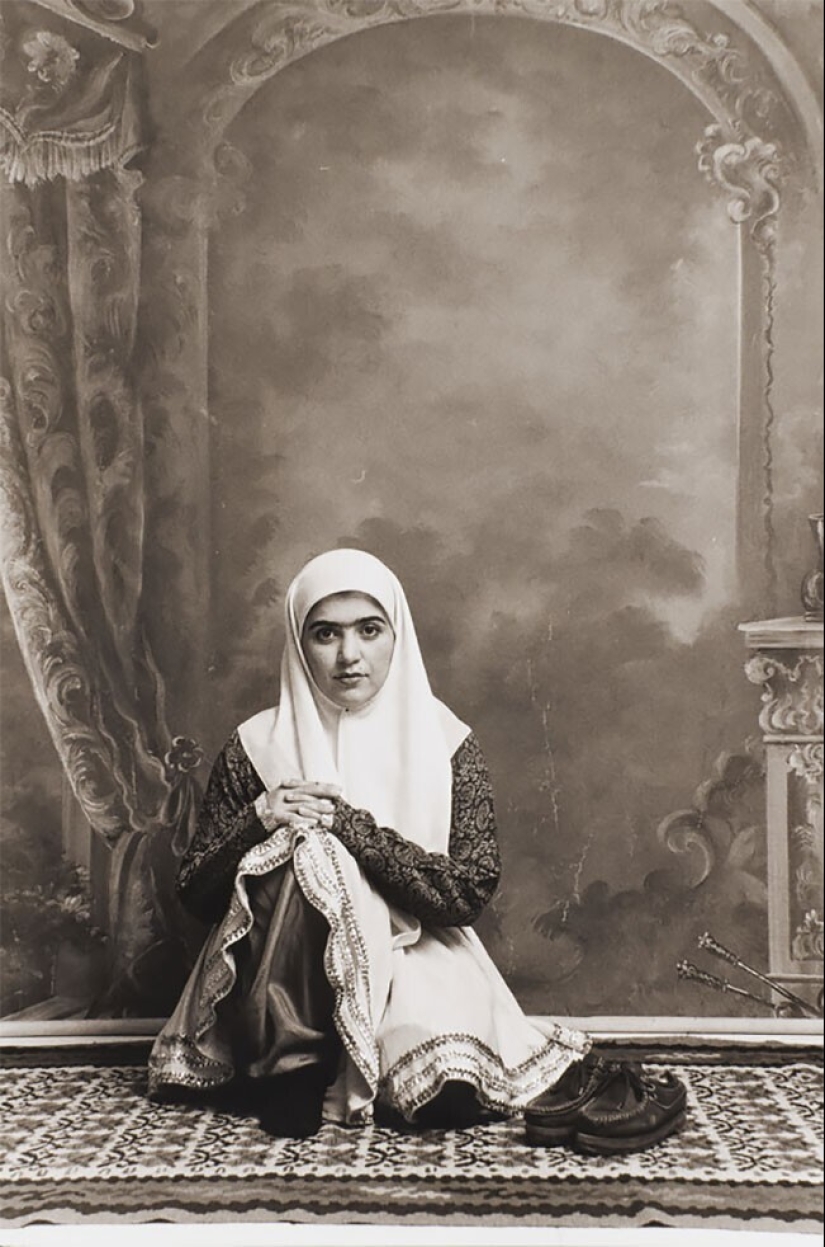 Retratos fotográficos de bellezas iraníes al estilo del siglo XIX Retratos fotográficos de bellezas iraníes al estilo del siglo XIX