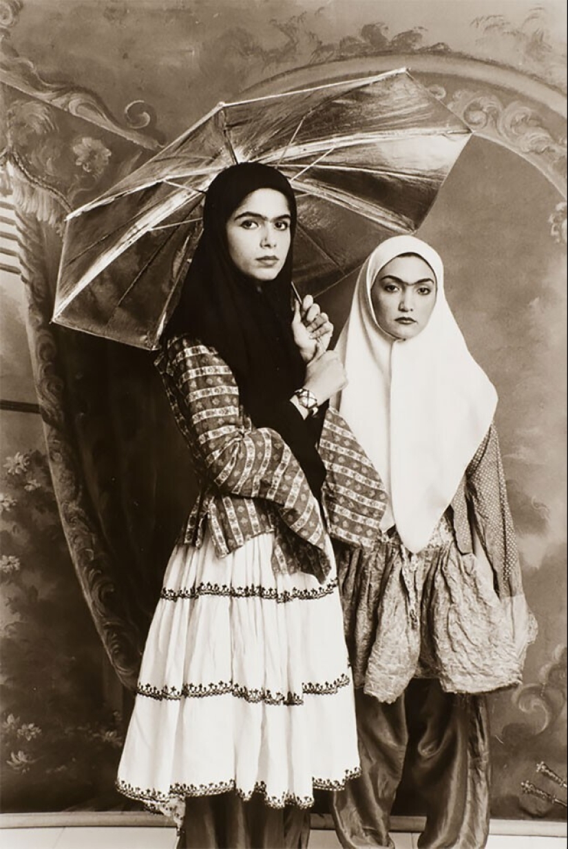 Retratos fotográficos de bellezas iraníes al estilo del siglo XIX Retratos fotográficos de bellezas iraníes al estilo del siglo XIX
