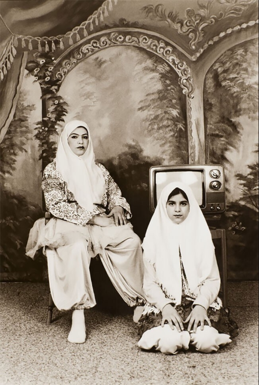 Retratos fotográficos de bellezas iraníes al estilo del siglo XIX Retratos fotográficos de bellezas iraníes al estilo del siglo XIX