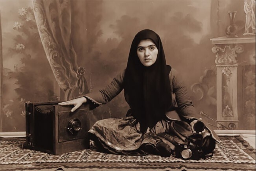 Retratos fotográficos de bellezas iraníes al estilo del siglo XIX Retratos fotográficos de bellezas iraníes al estilo del siglo XIX
