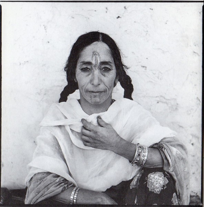 Retratos más allá del borde Retratos más allá del borde