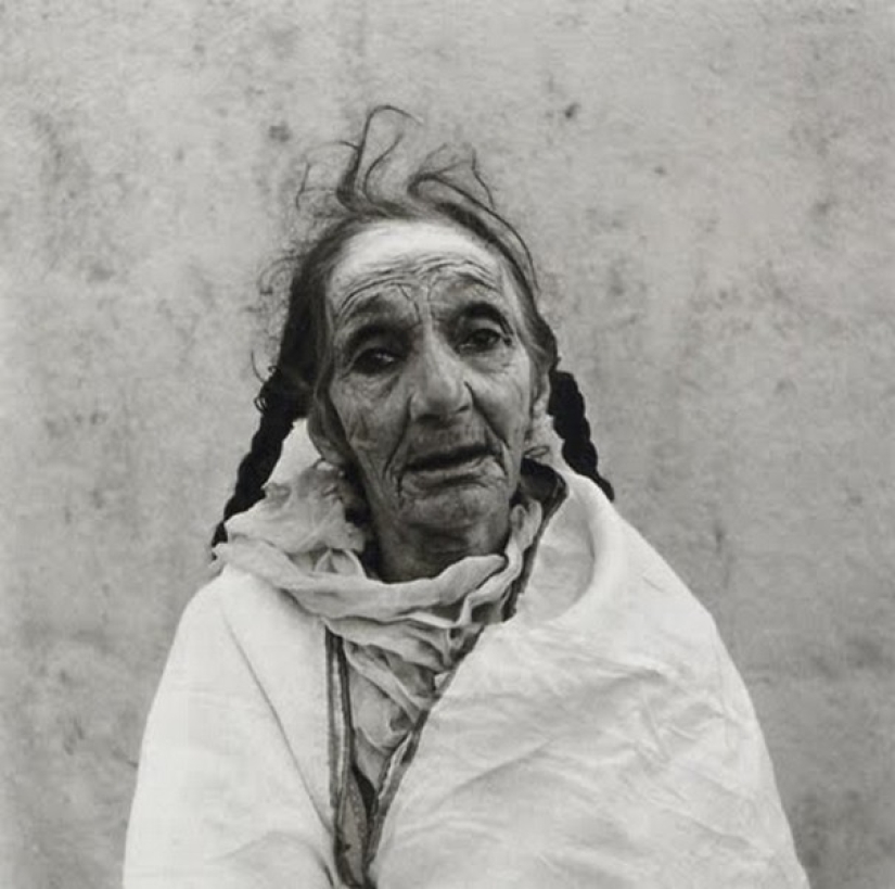 Retratos más allá del borde Retratos más allá del borde