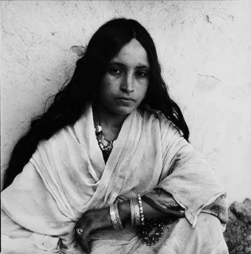 Retratos más allá del borde Retratos más allá del borde