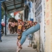 Retratos sensuales de bailarines en las concurridas calles de la antigua Ciudad de México Retratos sensuales de bailarines en las concurridas calles de la antigua Ciudad de México