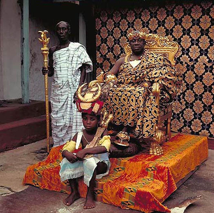 Reyes africanos: fotografías de una era que se desvanece Reyes africanos: fotografías de una era que se desvanece