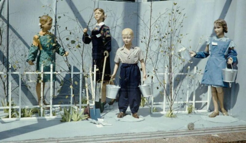 Rostro perdido o la evolución de los maniquíes desde el realismo al primitivismo Rostro perdido o la evolución de los maniquíes desde el realismo al primitivismo