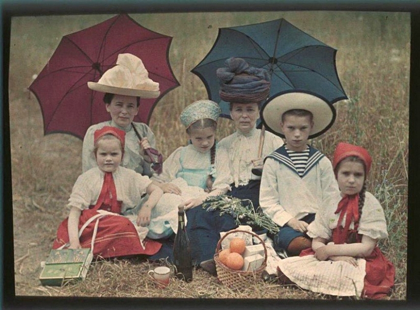 Rusia prerrevolucionaria en las primeras fotografías en color de la década de 1910 por Pyotr Vedenisov Rusia prerrevolucionaria en las primeras fotografías en color de la década de 1910 por Pyotr Vedenisov