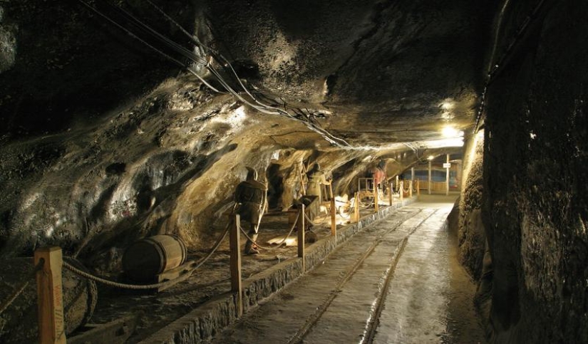 Salt mines &quot;Wieliczka&quot; - the inexhaustible wealth of the Polish kings