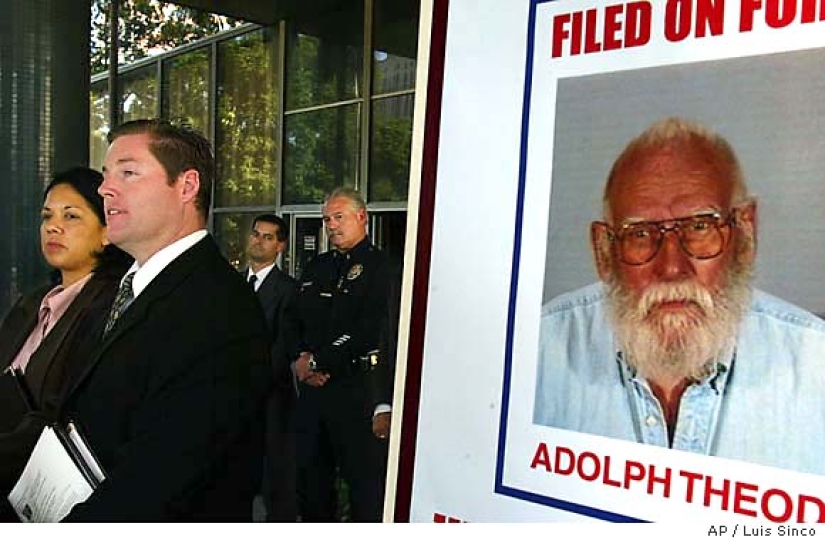 "Santa Strangler", o Productversie la historia de un loco