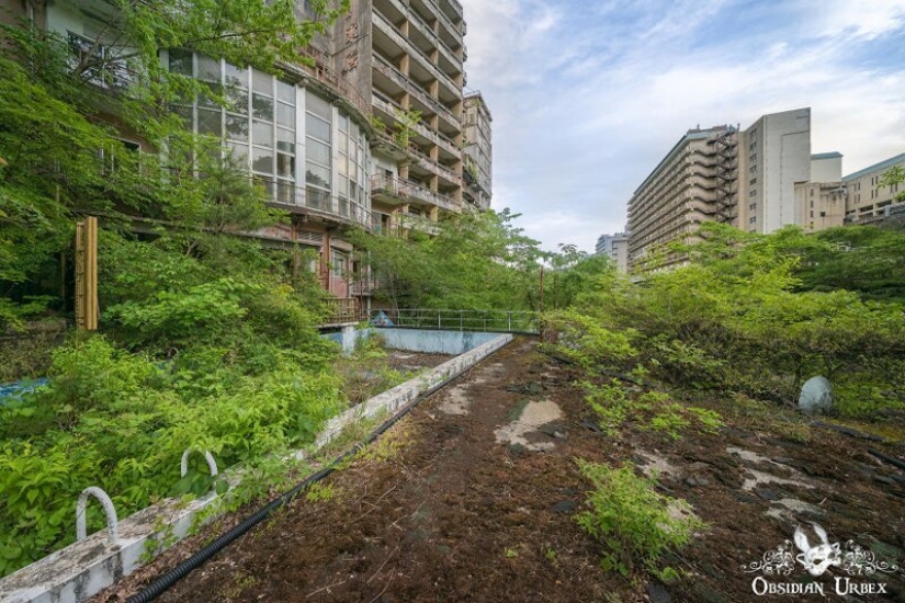 Se parece a un abandonado Japonés resort and Spa