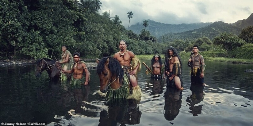 Secluded tribe with incredibly beautiful people in the lens Jimmy Nelson Secluded tribe with incredibly beautiful people in the lens Jimmy Nelson