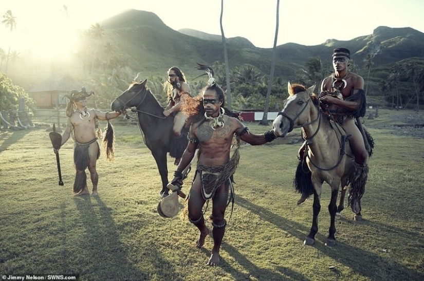 Secluded tribe with incredibly beautiful people in the lens Jimmy Nelson Secluded tribe with incredibly beautiful people in the lens Jimmy Nelson