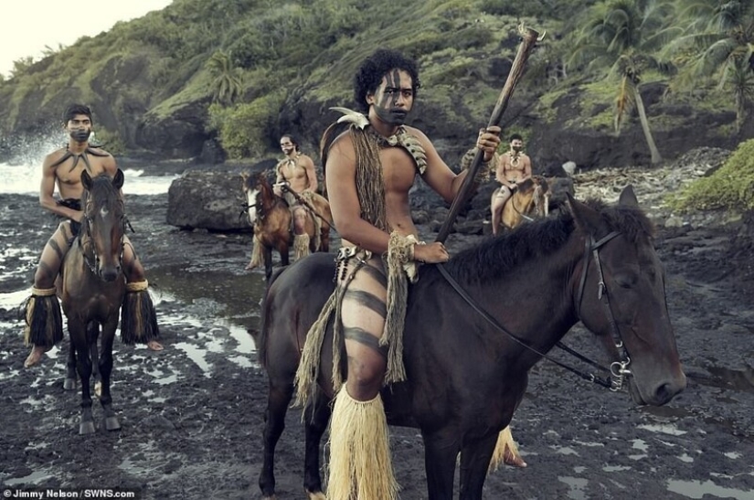 Secluded tribe with incredibly beautiful people in the lens Jimmy Nelson Secluded tribe with incredibly beautiful people in the lens Jimmy Nelson