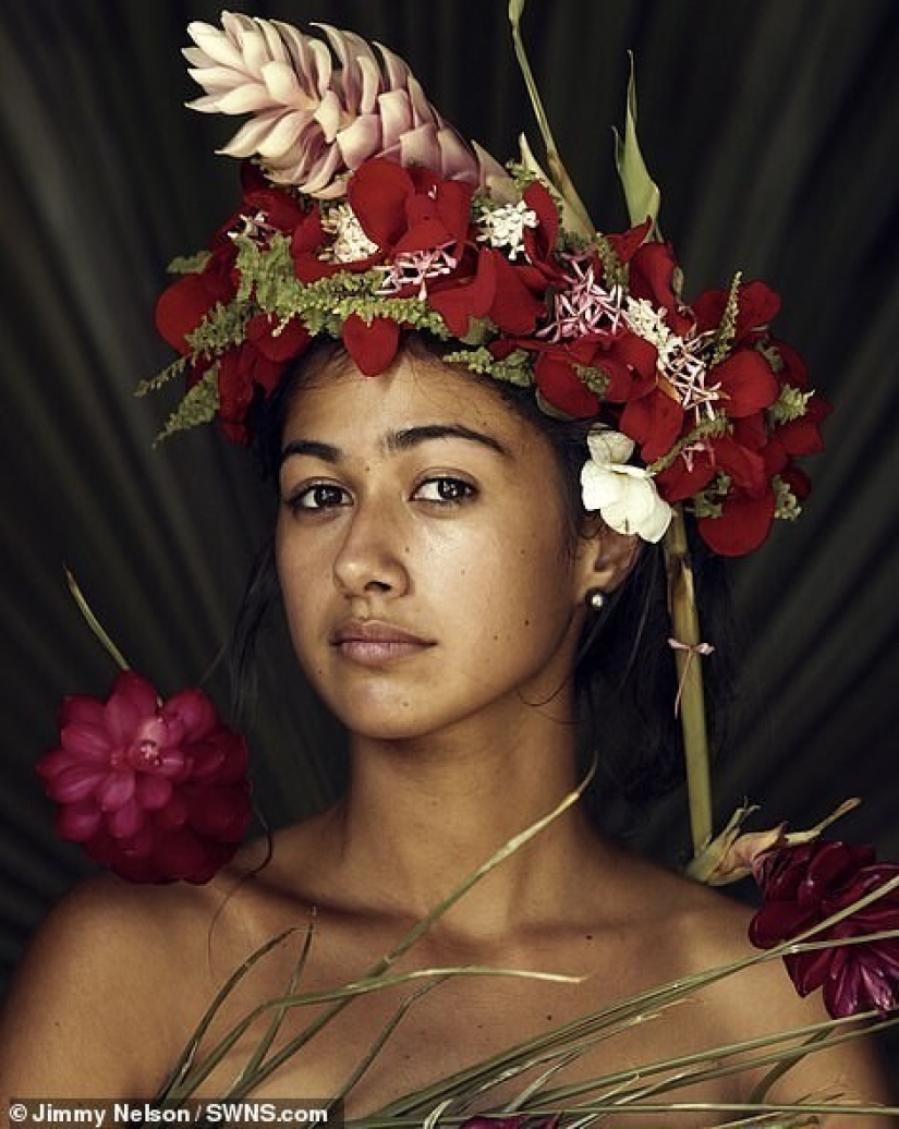 Secluded tribe with incredibly beautiful people in the lens Jimmy Nelson Secluded tribe with incredibly beautiful people in the lens Jimmy Nelson