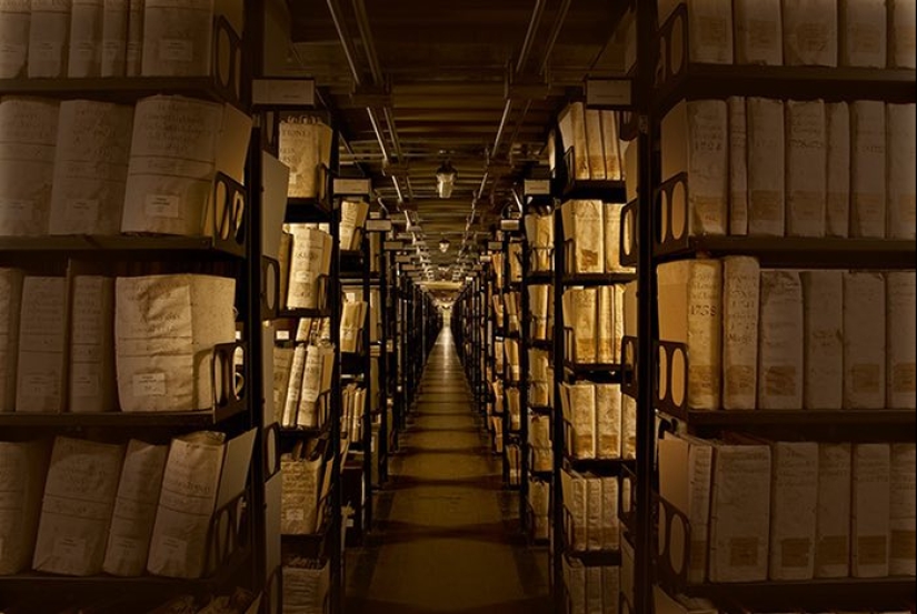 Secretos ocultos dentro de los muros del archivo secreto del Vaticano Secretos ocultos dentro de los muros del archivo secreto del Vaticano