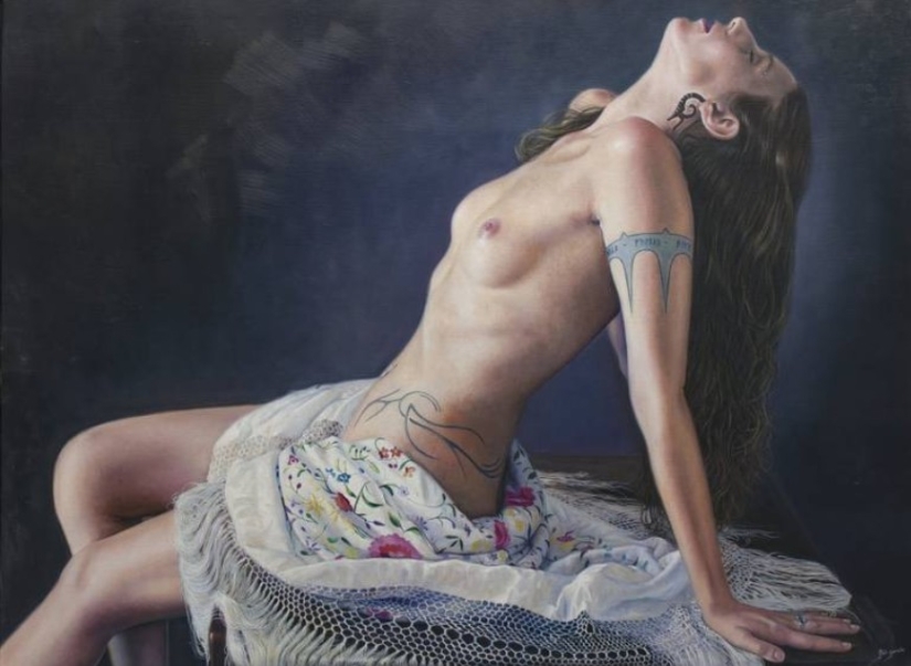 Sensual paintings by artist Hanto Garrucho Sensual paintings by artist Hanto Garrucho