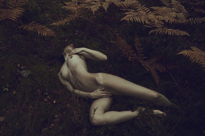 Serene nudity in Stefan Rappo's erotic pictures Serene nudity in Stefan Rappo's erotic pictures