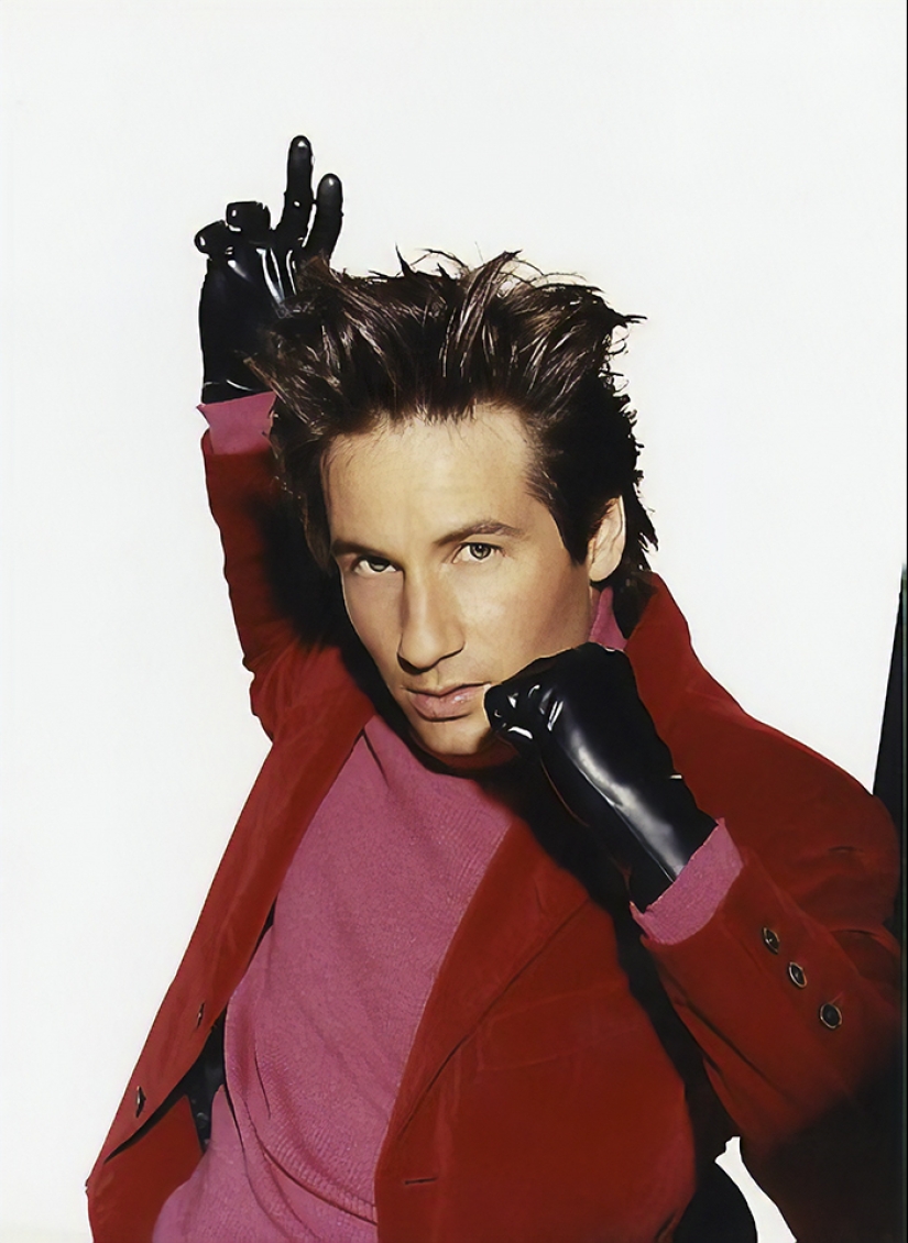 Sesión de fotos sexy de Alien desconocido por David Duchovny y Gillian Anderson Sesión de fotos sexy de Alien desconocido por David Duchovny y Gillian Anderson