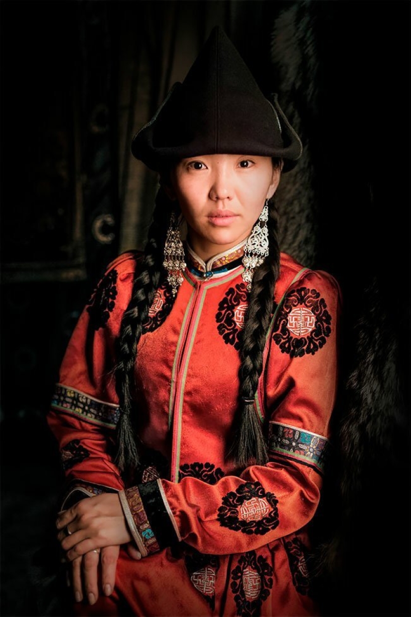 "Siberia in faces": the indigenous Siberian peoples in the work of Alexander Khimushin