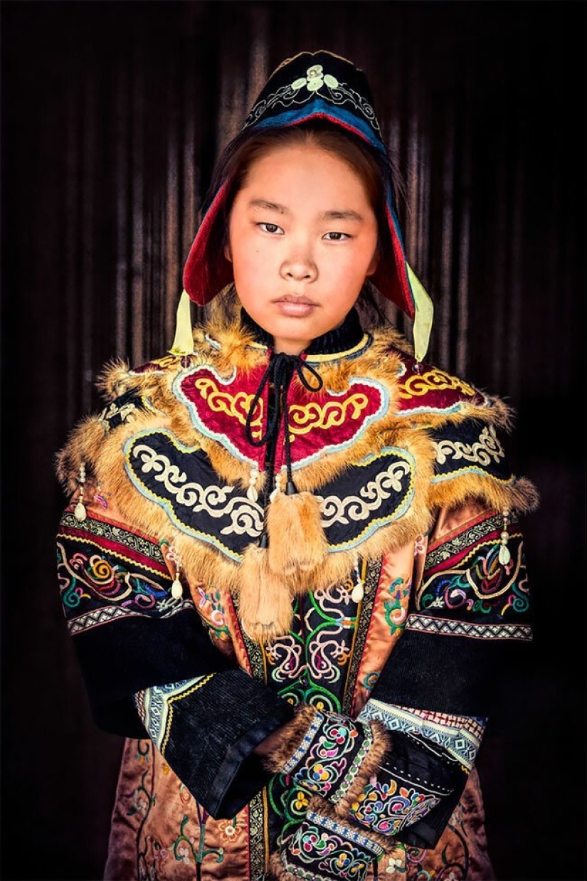 "Siberia in faces": the indigenous Siberian peoples in the work of Alexander Khimushin