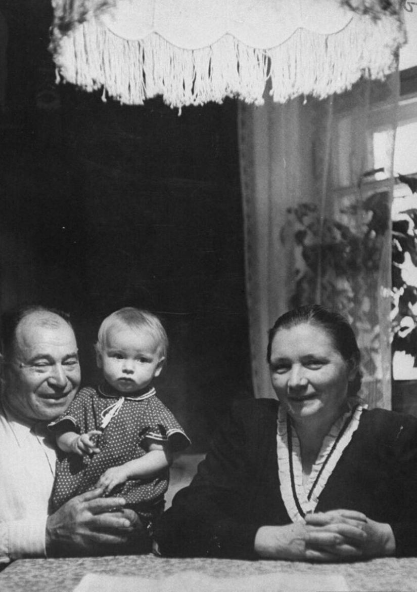 Simples moscovitas de la década de 1950 a través de los ojos de un americano Simples moscovitas de la década de 1950 a través de los ojos de un americano